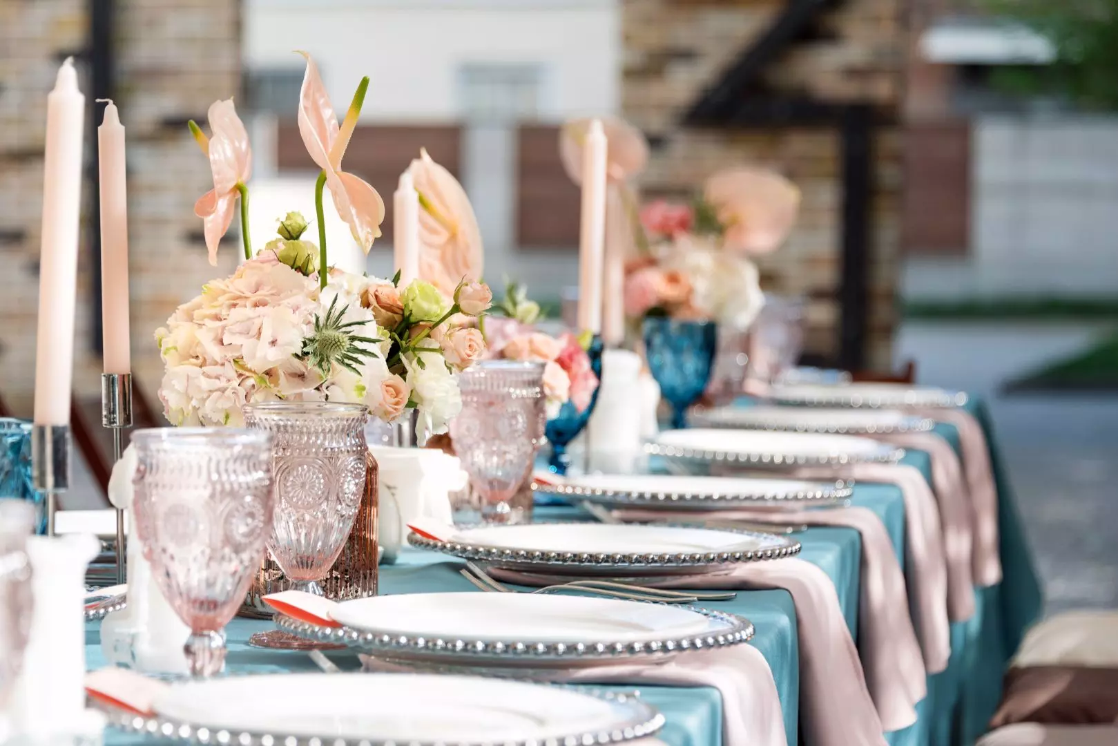 When is The Best Time to Hire a Wedding Planner?